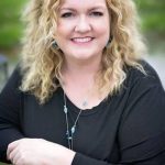 Colleen Hoover
